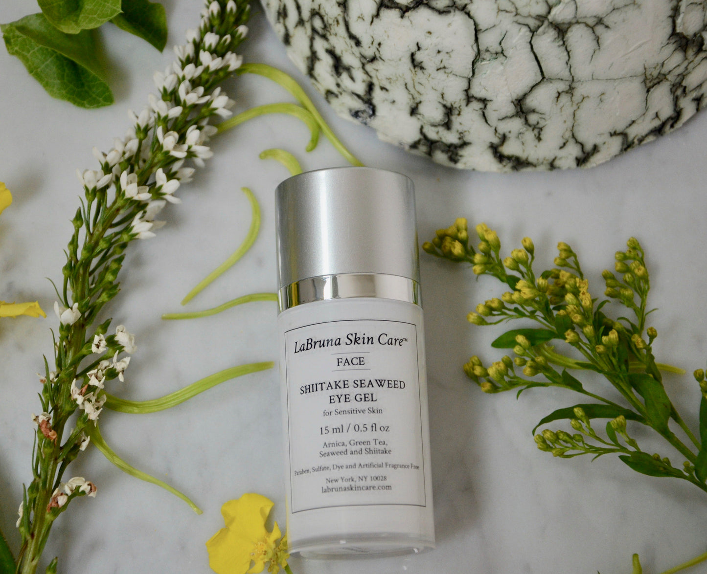 Artistic image of Shiitake Seaweed Eye Gel bottle