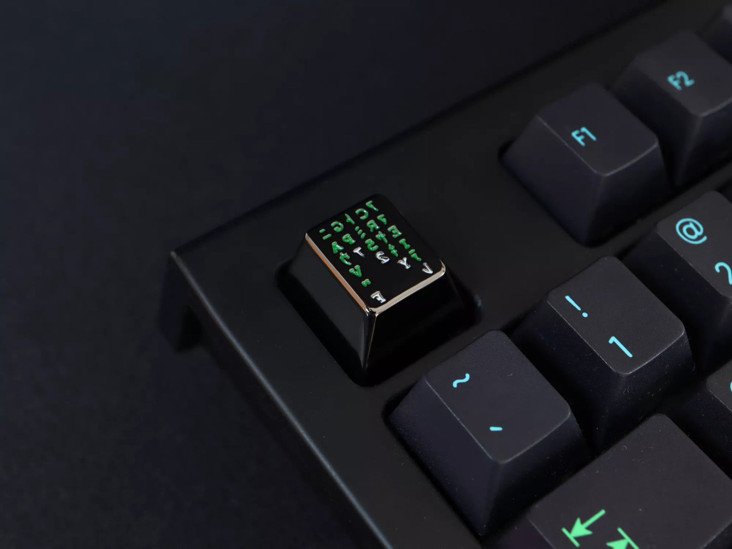 Digital Rain Keycap by Terra Keycaps