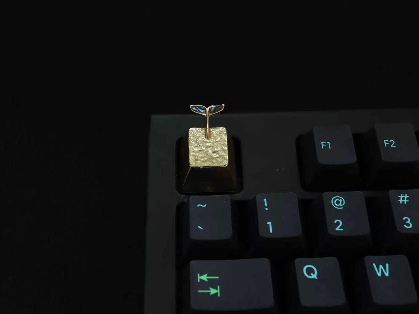 Abalone Whale Tail Keycap by Terra Keycaps
