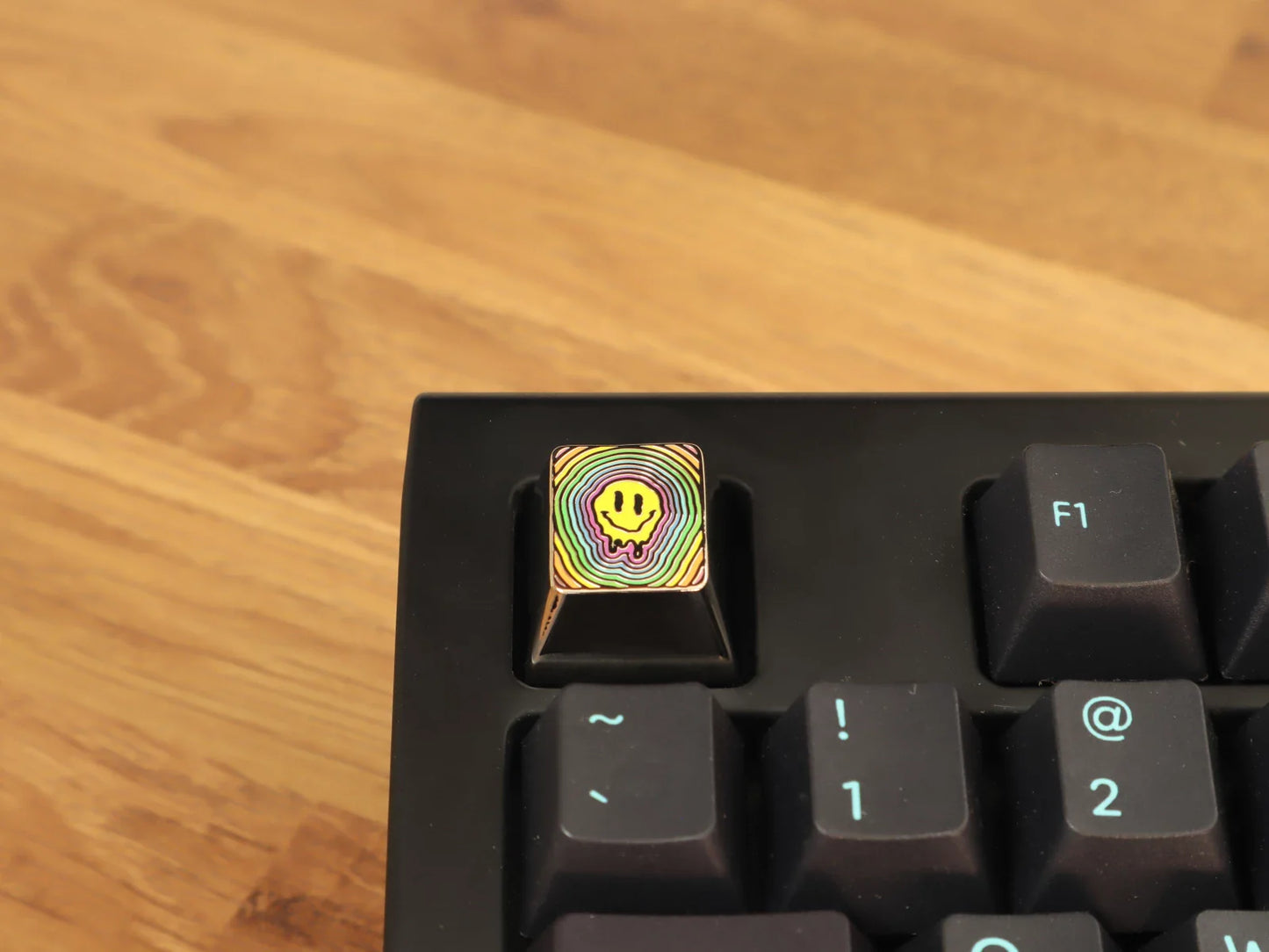 Rainbow Smiley Keycap by Terra Keycaps