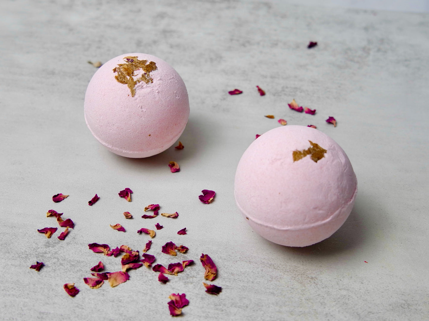 Rose Geranium Bath Bomb 3oz by NaturalAmor