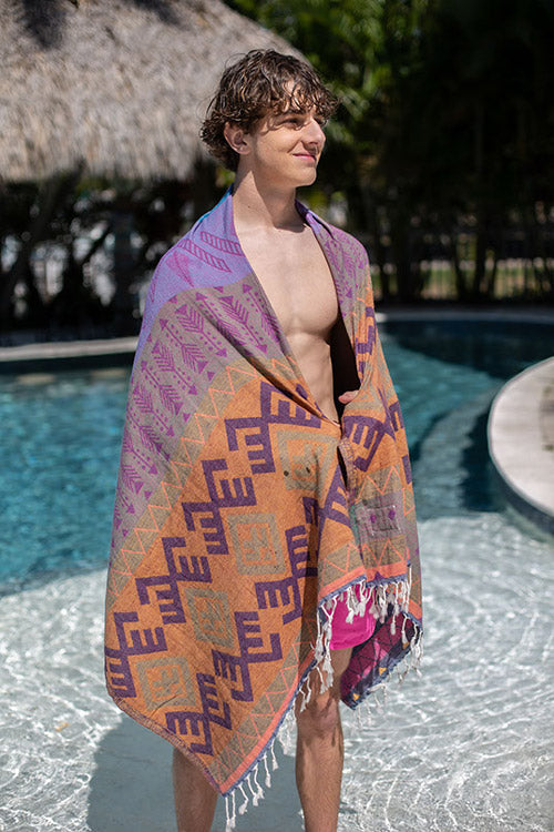 Aztec Pattern Bleu Fonce - Turkish Towel by Sun Drunk