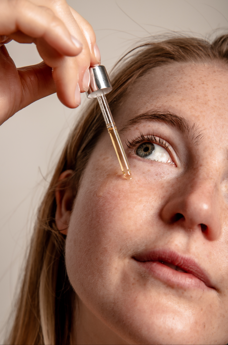 cucumber arnica eye serum